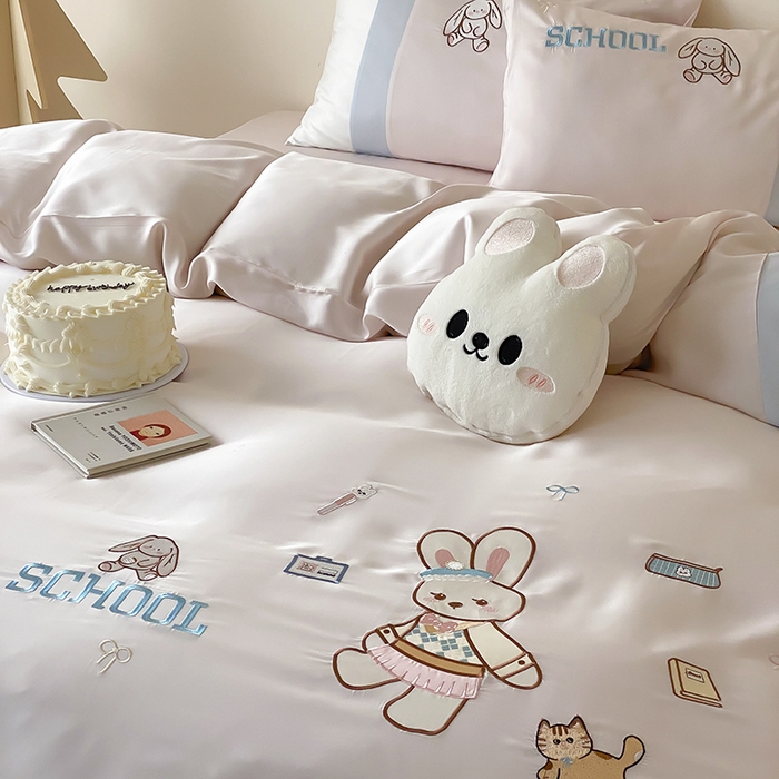 91家纺网 家纺一手货源 找家纺 （总）星野 2025新款超柔天丝棉精致刺绣贴布绣四件套-学院兔