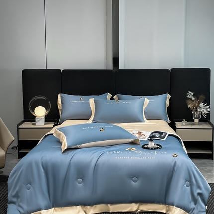 91家纺网 家纺一手货源 找家纺 仔仔熊 2025新款水洗真丝夏凉被四件套-春暖花开系列 春暖花开 宾利蓝-奶茶