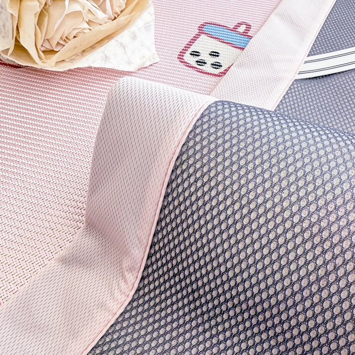 91家纺网 家纺一手货源 找家纺 典曼家纺 2025新款600D数码印花冰藤席席子凉席-床席款 奶茶猫咪