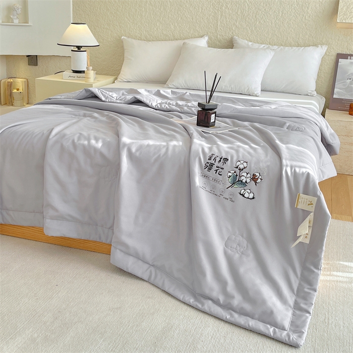 91家纺网 家纺一手货源 找家纺 制梦2025新款A类棉花夏被 灰色