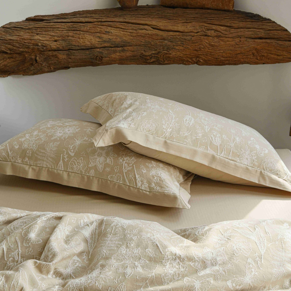 91家纺网 家纺一手货源 找家纺 （总）云上 2025全棉提花床品系列·蝶舞花间