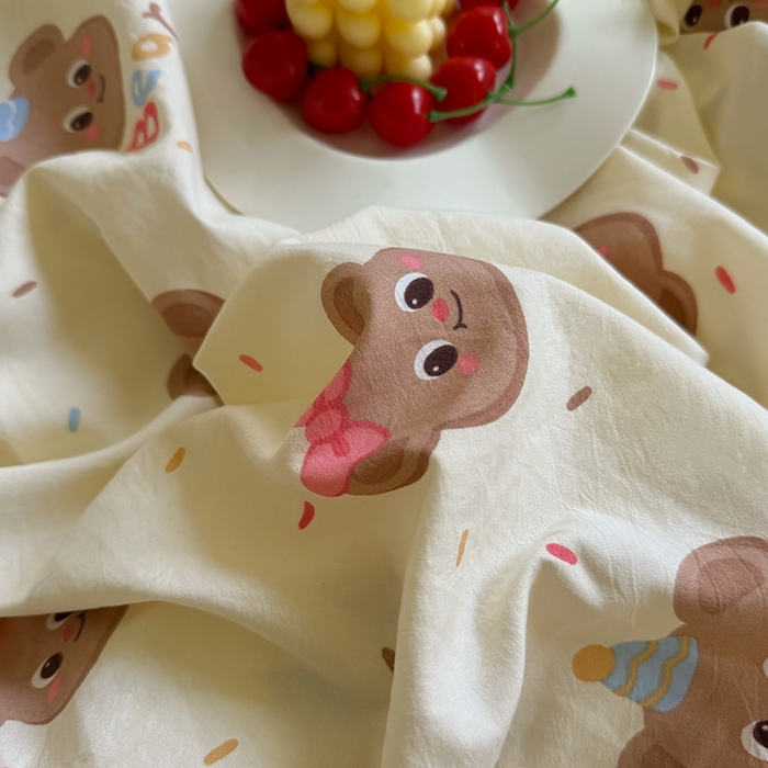 91家纺网 家纺一手货源 找家纺 十一家居 2025新款ins韩系卡通印花亲肤水洗棉床笠 奶芙小熊