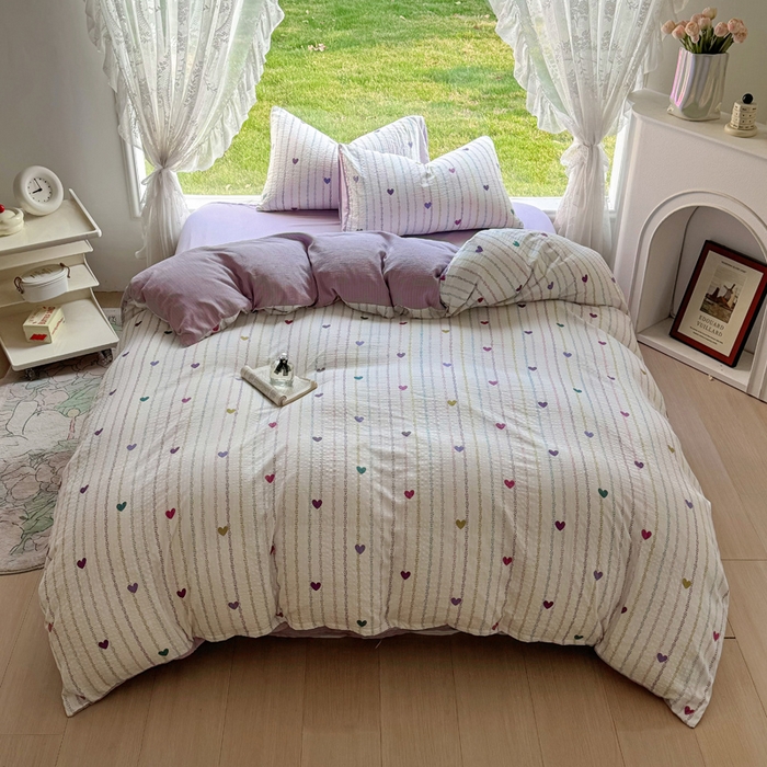 91家纺网 家纺一手货源 找家纺 王朝国际 2025新款直播热款有氧提花有氧双层纱碎花单被套 紫爱心