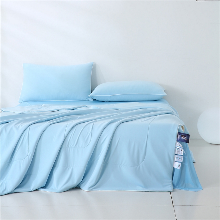 91家纺网 家纺一手货源 找家纺 小禹仔 2025新款母婴级水洗硅胶夏被夏凉被子被芯 浅蓝