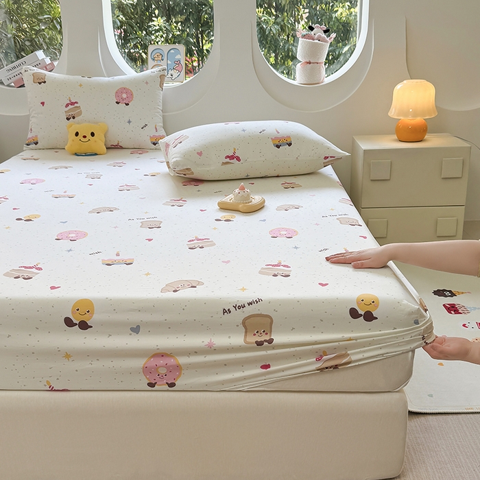 91家纺网 家纺一手货源 找家纺 十一家居 2025新款ins韩系卡通印花亲肤水洗棉床笠 面包甜甜圈