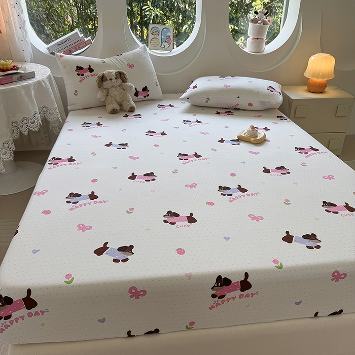 91家纺网 家纺一手货源 找家纺 十一家居 2025新款ins韩系卡通印花亲肤水洗棉床笠 欢乐伙伴