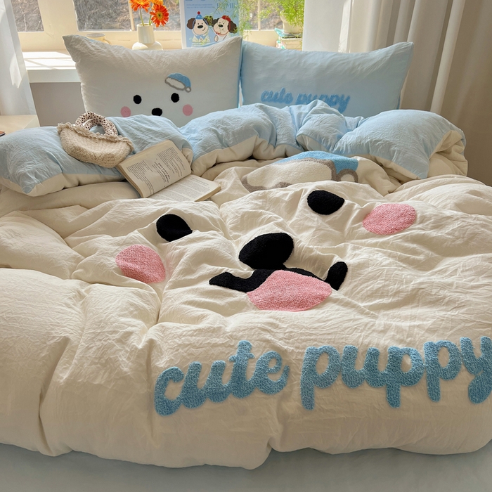 91家纺网 家纺一手货源 找家纺 （总）顾里家纺 2025新款甜系表情包云朵棉毛巾绣四件套