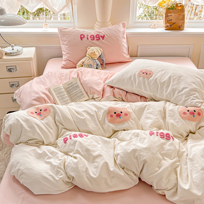 91家纺网 家纺一手货源 找家纺 海岛哥哥 2025新款云柔棉毛巾绣 四件套 毛巾绣-可爱小猪