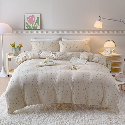 91家纺网 家纺一手货源 找家纺 伊嫚家居 新款日式新品全棉针织棉A类活性印花四件套天竺棉小碎花复古亲肤被罩床笠款套件 恋恋小樱桃