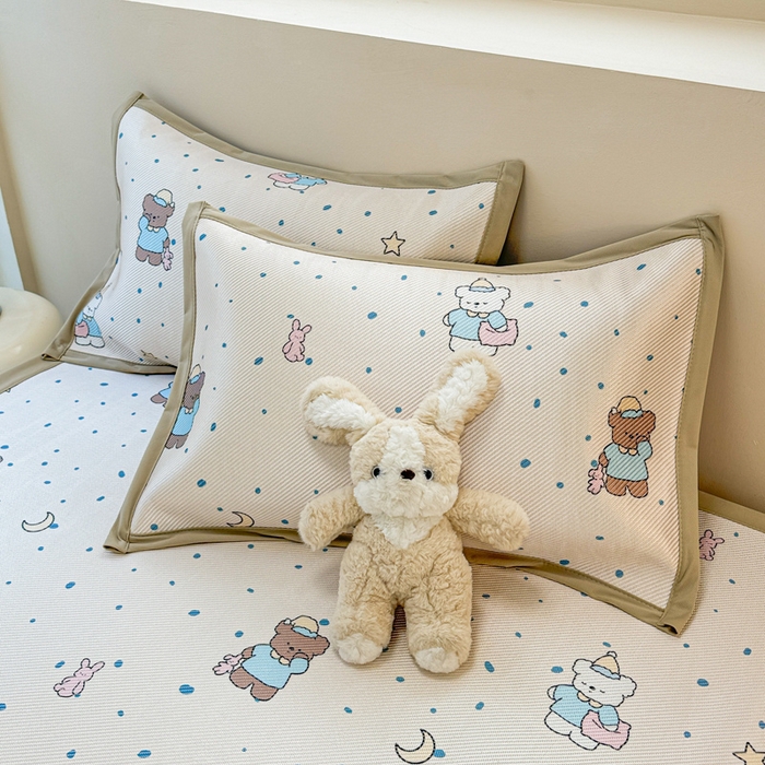 91家纺网 家纺一手货源 找家纺 典曼家纺 2025新款600D数码印花冰藤席席子凉席-床席款 睡意朦胧