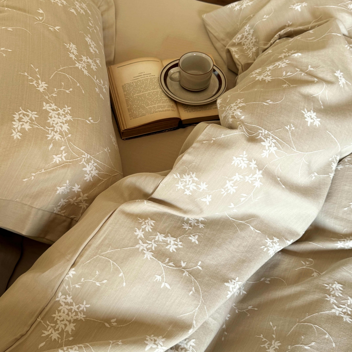 91家纺网 家纺一手货源 找家纺 云上 2025全棉提花床品系列·风铃 风铃-卡其