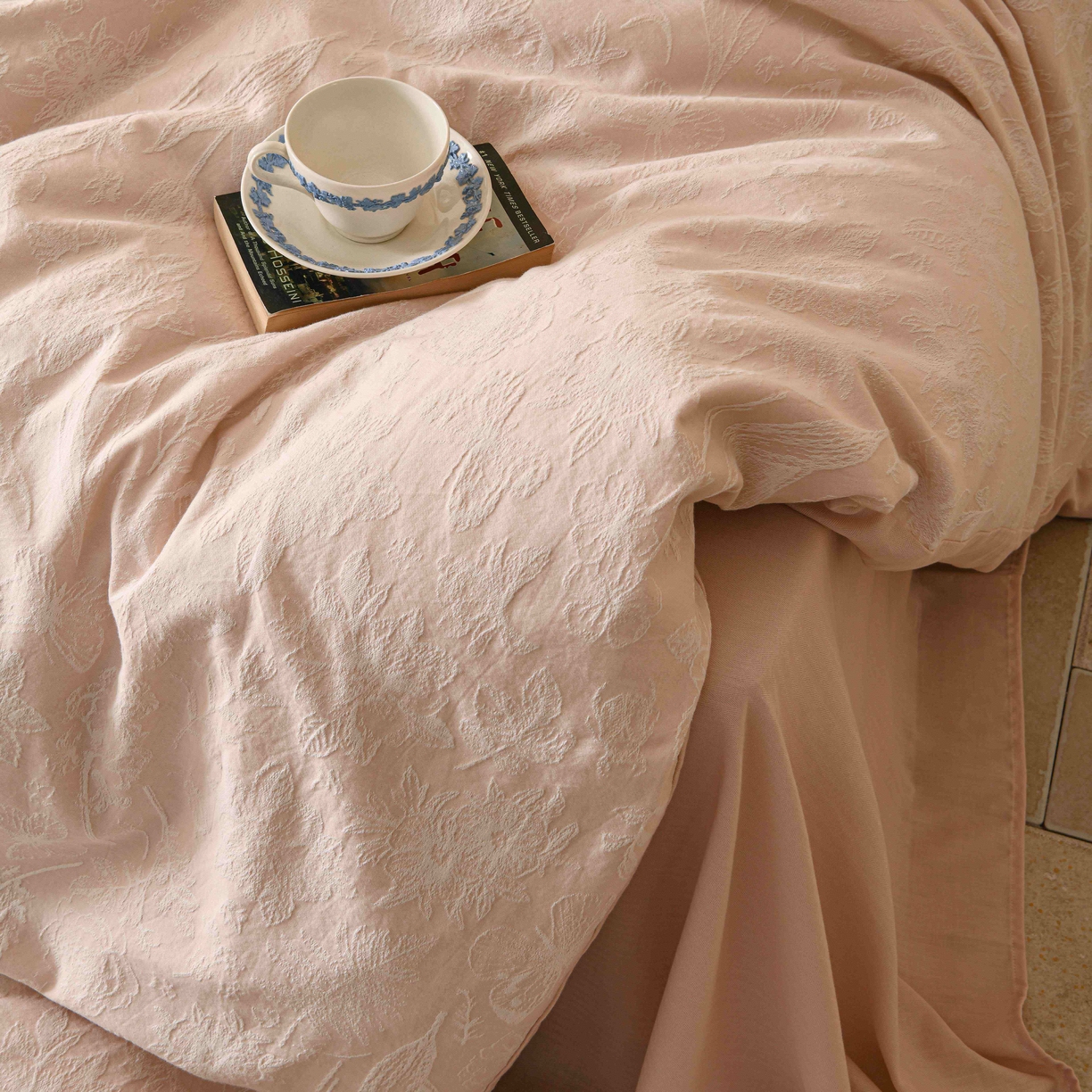 91家纺网 家纺一手货源 找家纺 云上 2025全棉提花床品系列·蝶舞花间 蝴蝶-粉