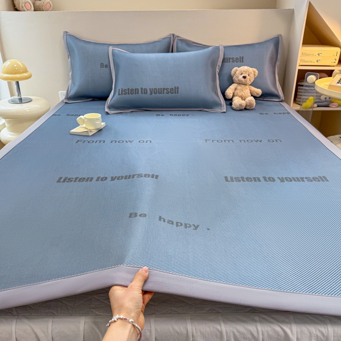 91家纺网 家纺一手货源 找家纺 典曼家纺 2025新款600D数码印花冰藤席席子凉席-床席款 简约生活