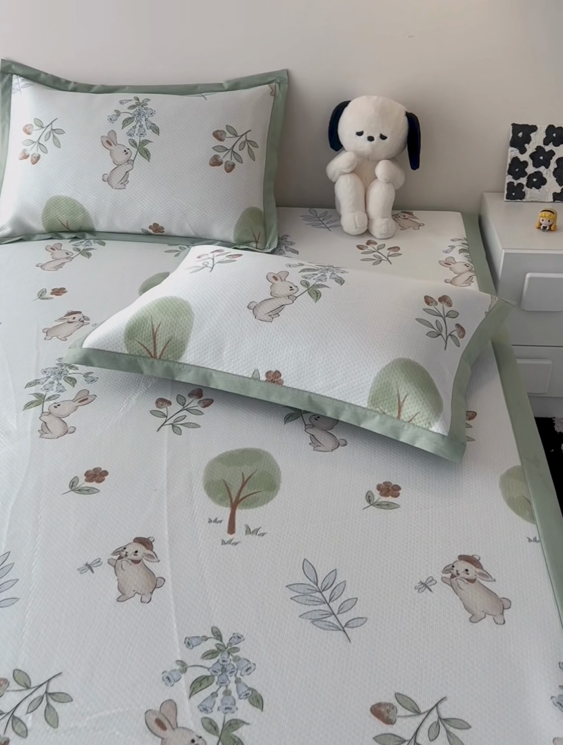 91家纺网 家纺一手货源 找家纺 倾慕家纺 A类满天星凉感提花凉席 小森林