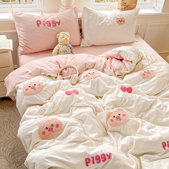 91家纺网 家纺一手货源 找家纺 海岛哥哥 2025新款云柔棉毛巾绣 四件套 毛巾绣-可爱小猪