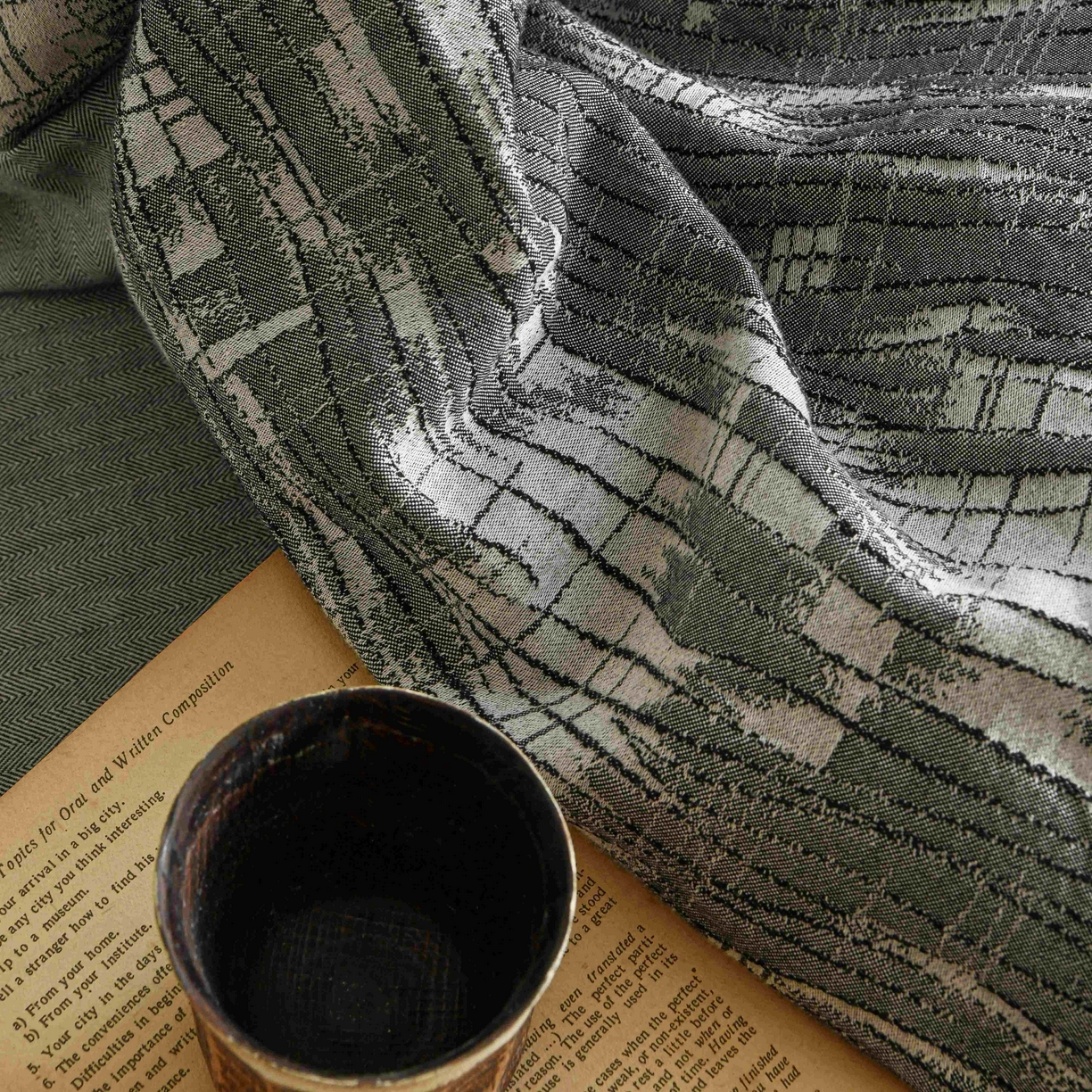 91家纺网 家纺一手货源 找家纺 云上 2025全棉色织大提花床品·侘寂潮汐   潮汐-黑灰