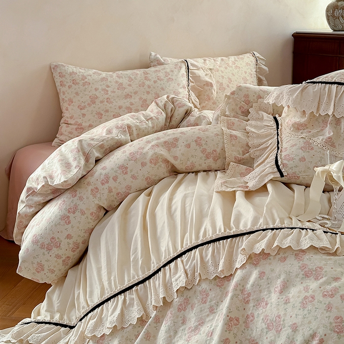 91家纺网 家纺一手货源 找家纺 婳庭家居 2025新款双层纱褶皱花边款四件套 玫瑰故事