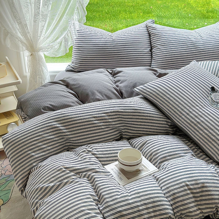 91家纺网 家纺一手货源 找家纺 王朝国际 2026新款直播热款有氧提花有氧双层纱碎花单被套 黑条