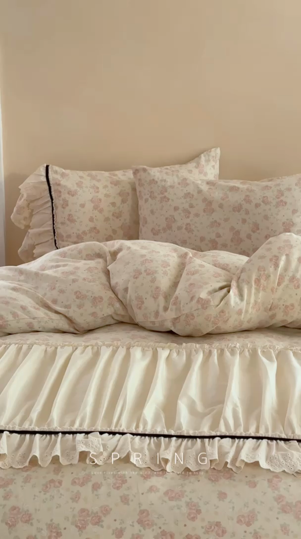 91家纺网 家纺一手货源 找家纺 婳庭家居 2025新款双层纱褶皱花边款四件套 玫瑰故事