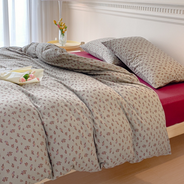 91家纺网 家纺一手货源 找家纺 伊嫚家居 新款日式新品全棉针织棉A类活性印花四件套天竺棉小碎花复古亲肤被罩床笠款套件 雅素栀子花