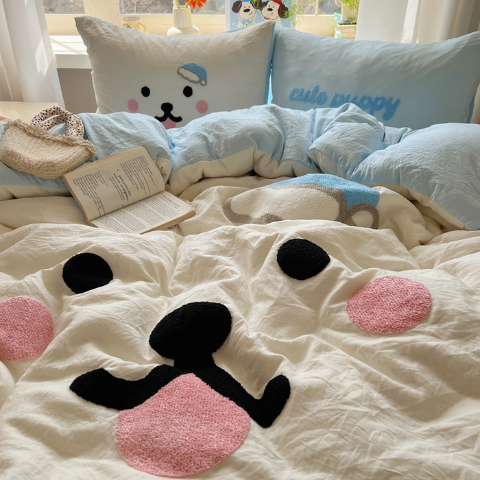 91家纺网 家纺一手货源 找家纺 （总）顾里家纺 2025新款甜系表情包云朵棉毛巾绣四件套