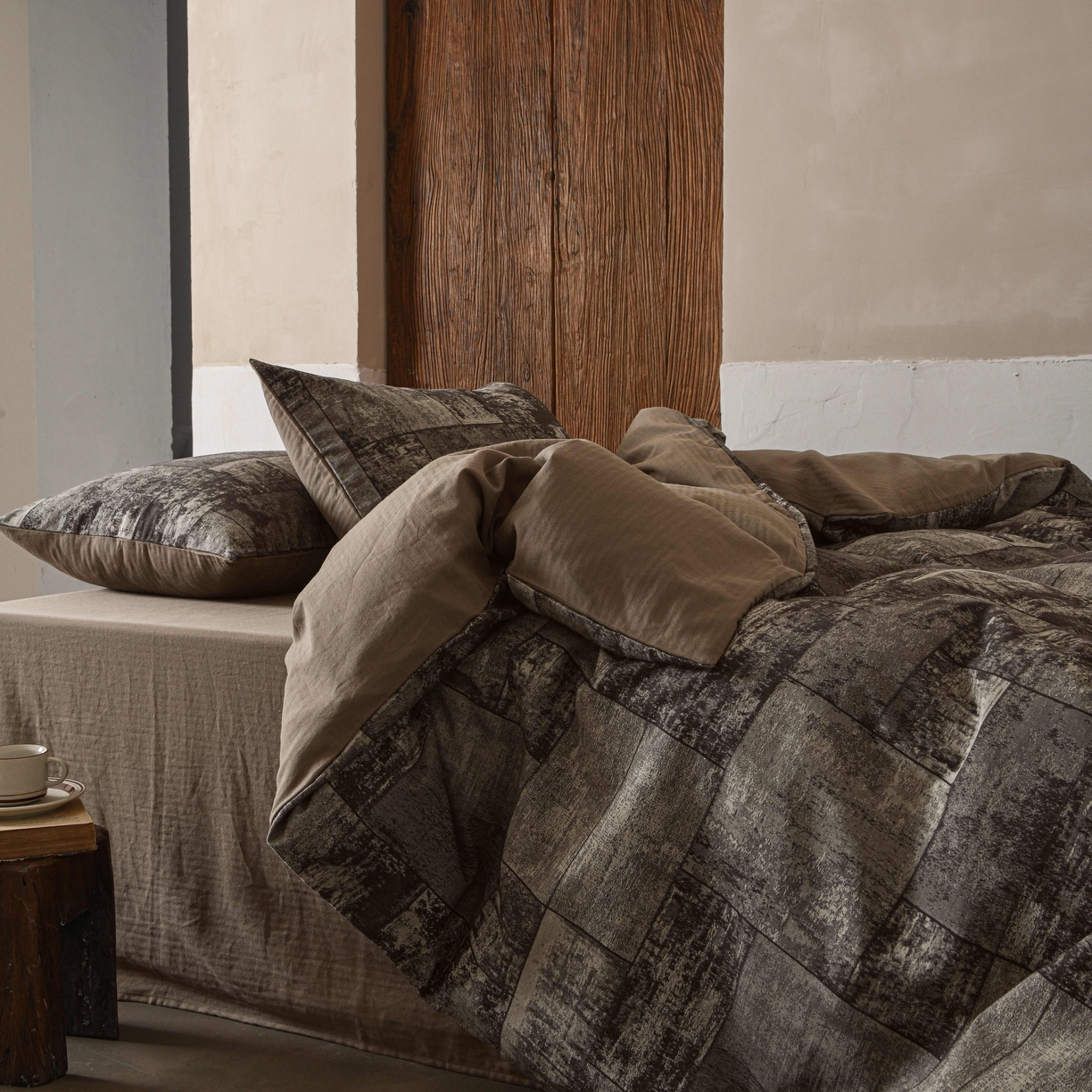 91家纺网 家纺一手货源 找家纺 云上 2025全棉色织大提花床品·侘寂空间   空间-金