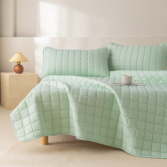 91家纺网 家纺一手货源 找家纺 欧邦 2025春夏新款四季款无印风纯色水洗棉床褥榻榻米床垫 床垫-浅绿