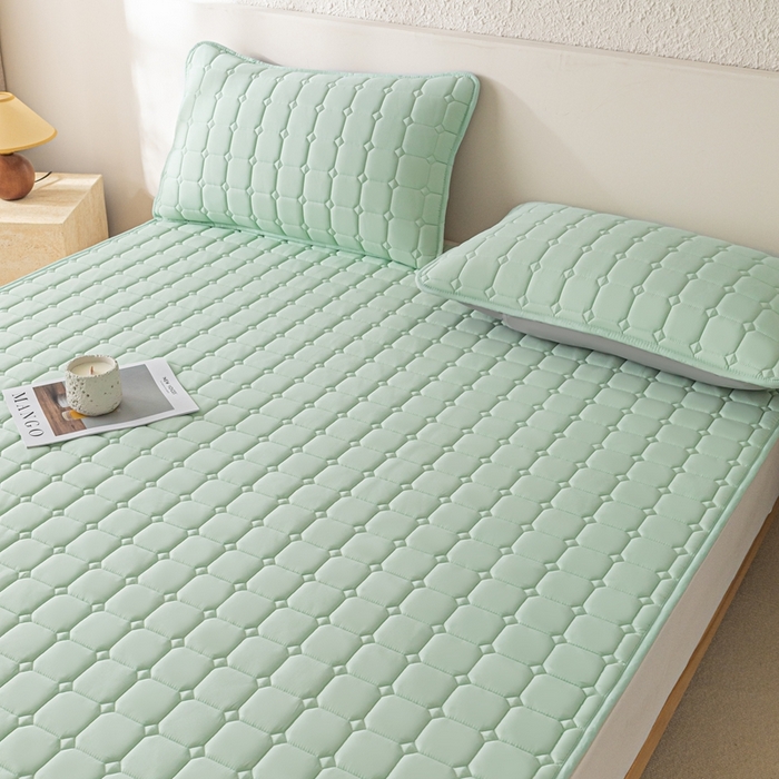 91家纺网 家纺一手货源 找家纺 欧邦 2025春夏新款四季款无印风纯色水洗棉床褥榻榻米床垫 床垫-浅绿