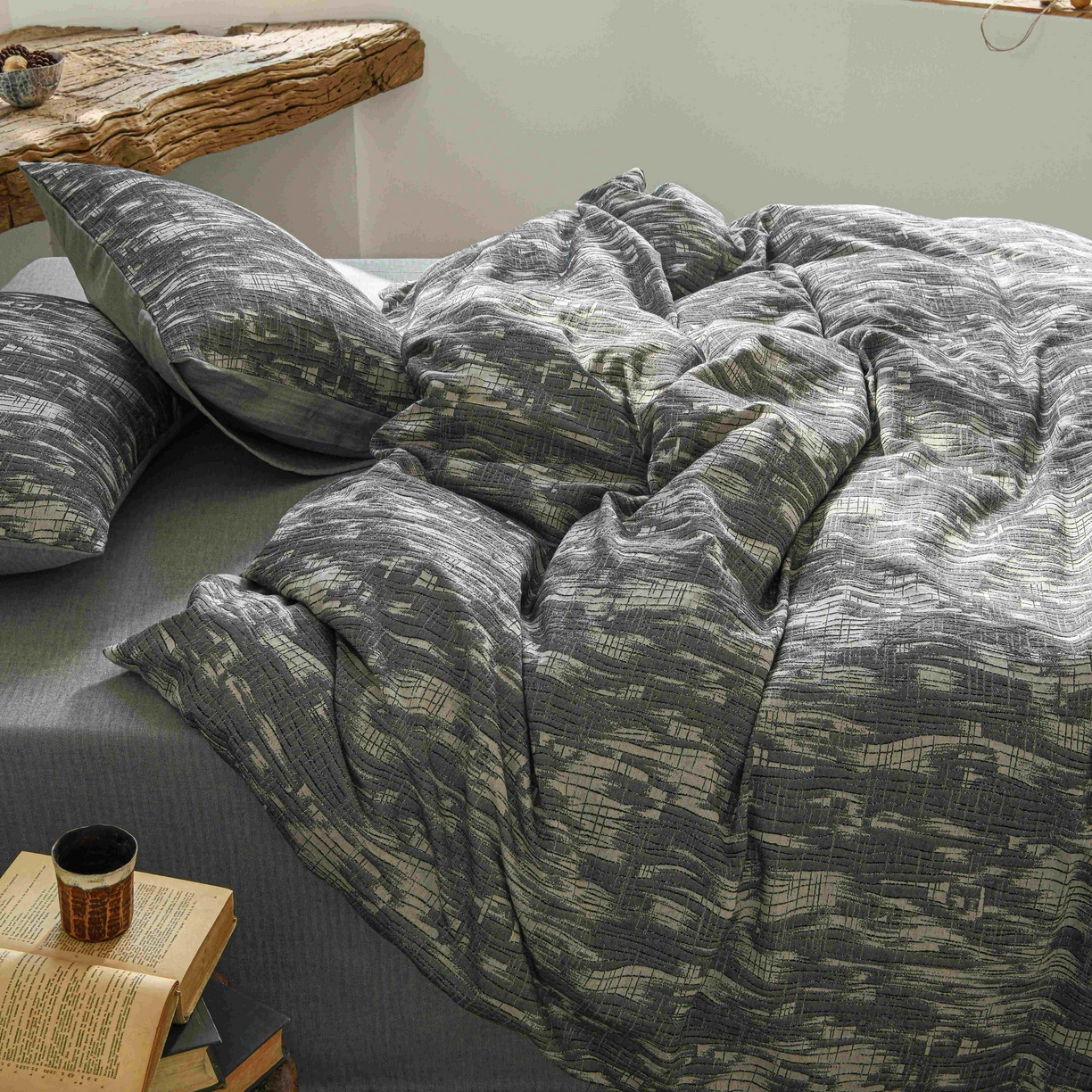 91家纺网 家纺一手货源 找家纺 云上 2025全棉色织大提花床品·侘寂潮汐   潮汐-黑灰