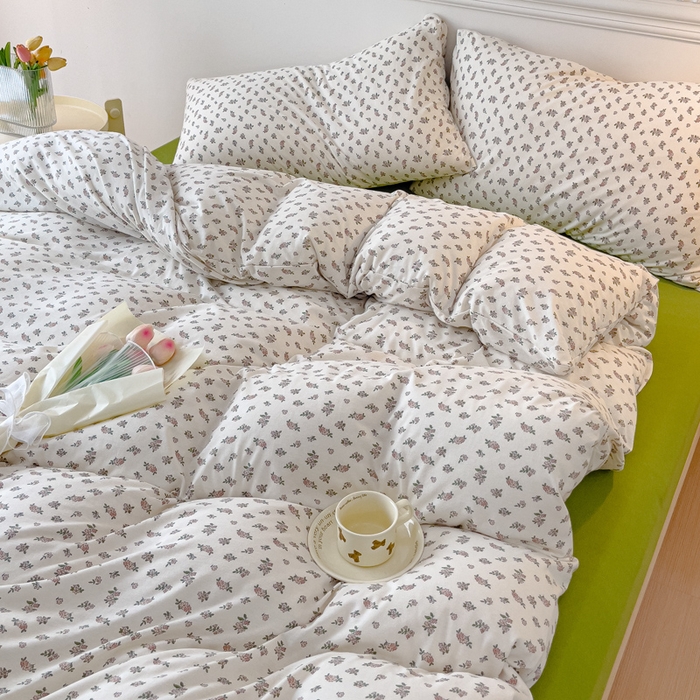 91家纺网 家纺一手货源 找家纺 伊嫚家居 新款日式新品全棉针织棉A类活性印花四件套天竺棉小碎花复古亲肤被罩床笠款套件 栀子花初恋