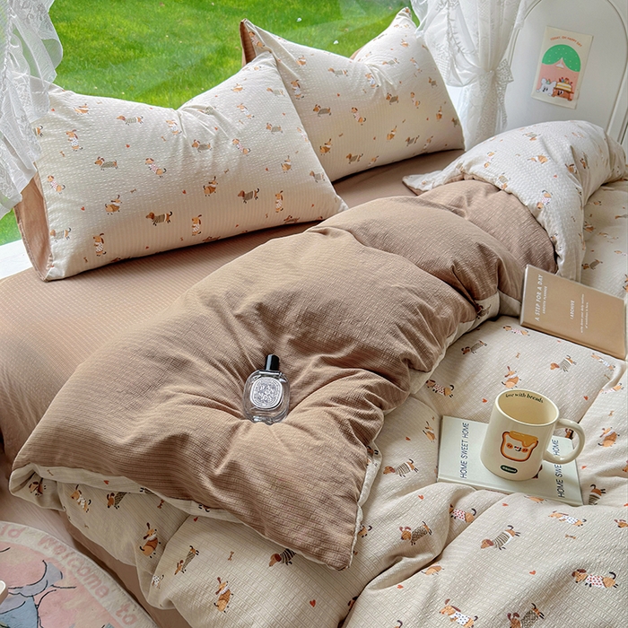 91家纺网 家纺一手货源 找家纺 王朝国际 2025新款直播热款有氧提花有氧双层纱碎花单被套 叮当汪