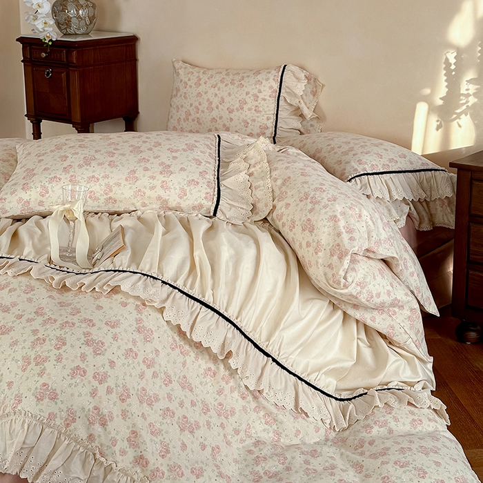 91家纺网 家纺一手货源 找家纺 婳庭家居 2025新款双层纱褶皱花边款四件套 玫瑰故事