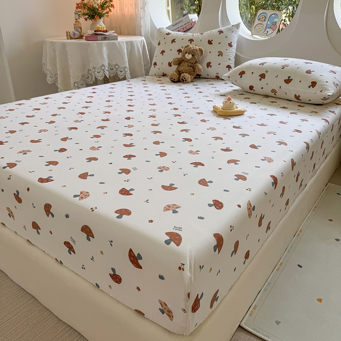 91家纺网 家纺一手货源 找家纺 十一家居 2025新款ins韩系卡通印花亲肤水洗棉床笠 焦糖蘑菇