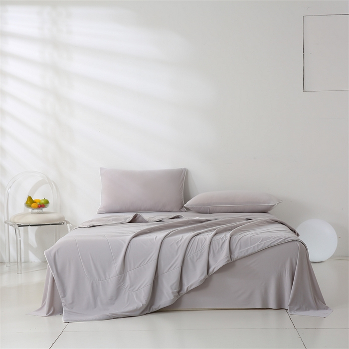 91家纺网 家纺一手货源 找家纺 小禹仔 2025新款母婴级水洗硅胶夏被夏凉被子被芯 浅灰