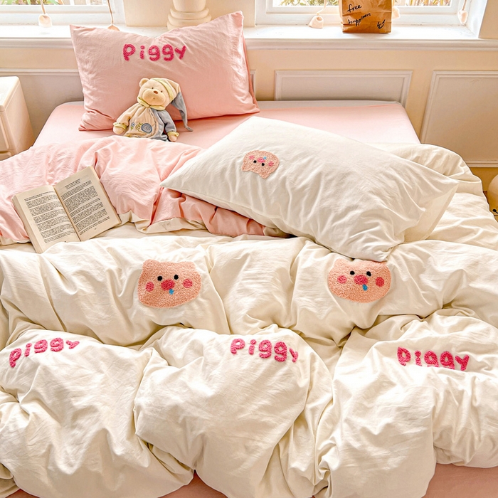 91家纺网 家纺一手货源 找家纺 海岛哥哥 2025新款云柔棉毛巾绣 四件套 毛巾绣-可爱小猪