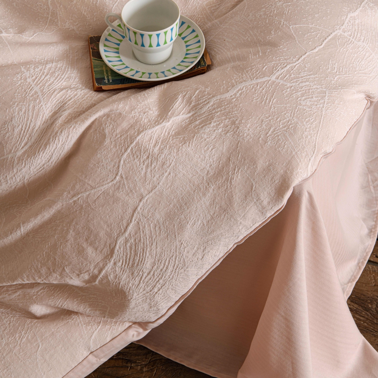 91家纺网 家纺一手货源 找家纺 云上 2025全棉提花床品系列·冰裂   色织冰裂-粉