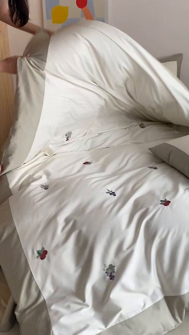 91家纺网 家纺一手货源 找家纺 时亿 2025新款100支长绒棉春夏拼接款四件套 水果派对