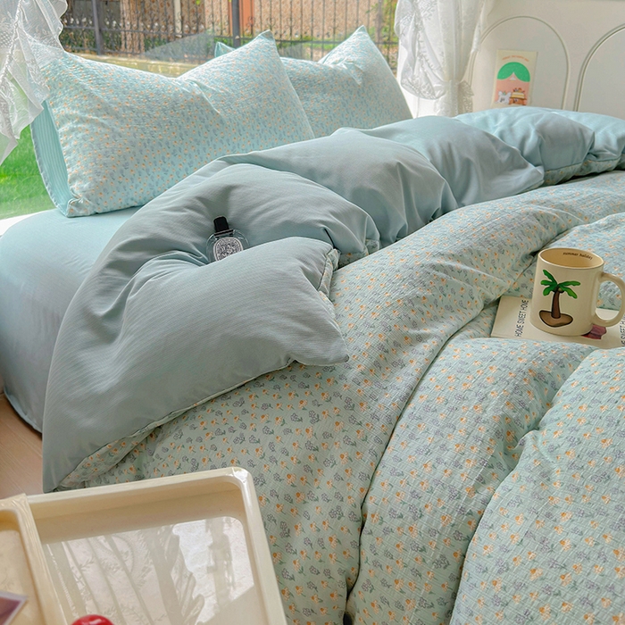 91家纺网 家纺一手货源 找家纺 王朝国际 2025新款直播热款有氧提花有氧双层纱碎花单被套 奶蓝泡芙