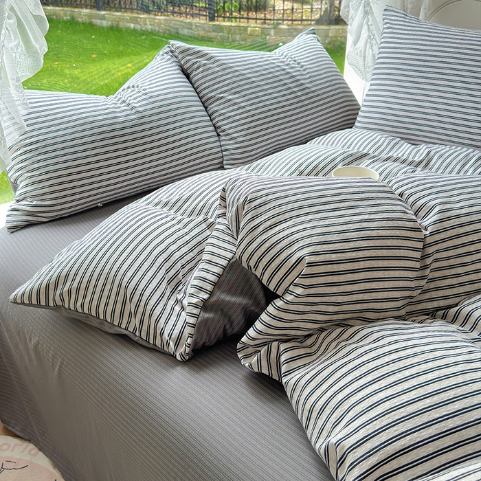 91家纺网 家纺一手货源 找家纺 王朝国际 2026新款直播热款有氧提花有氧双层纱碎花单被套 黑条