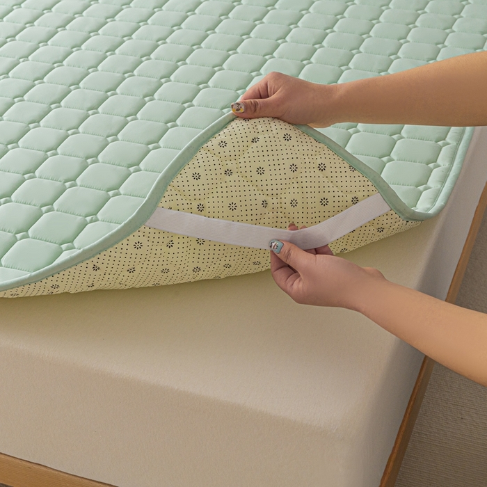 91家纺网 家纺一手货源 找家纺 欧邦 2025春夏新款四季款无印风纯色水洗棉床褥榻榻米床垫 床垫-浅绿