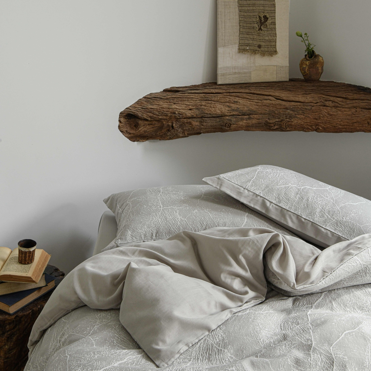 91家纺网 家纺一手货源 找家纺 云上 2025全棉提花床品系列·冰裂   色织冰裂-浅灰