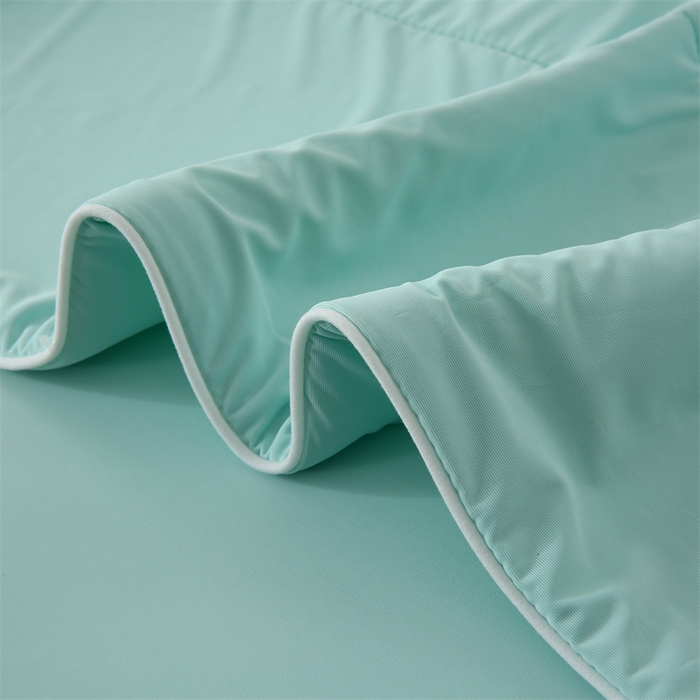 91家纺网 家纺一手货源 找家纺 小禹仔 2025新款母婴级水洗硅胶夏被夏凉被子被芯 浅绿