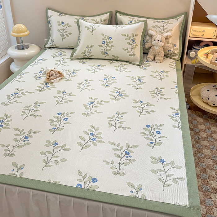 91家纺网 家纺一手货源 找家纺 典曼家纺 2025新款600D数码印花冰藤席席子凉席-床席款 蓝色花骨朵