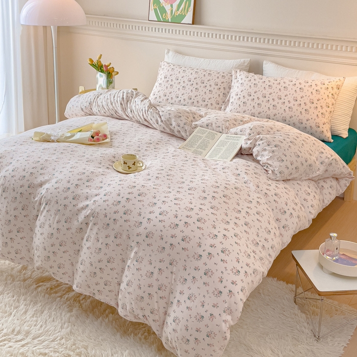 91家纺网 家纺一手货源 找家纺 伊嫚家居 新款日式新品全棉针织棉A类活性印花四件套天竺棉小碎花复古亲肤被罩床笠款套件 海棠粉香妃