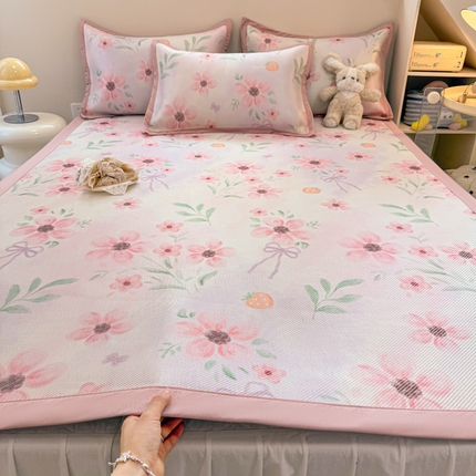 91家纺网 家纺一手货源 找家纺 （总）典曼家纺 2025新款600D数码印花冰藤席席子凉席-床席款