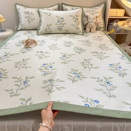 典曼家纺 2025新款600D数码印花冰藤席席子凉席-床席款 蓝色花骨朵