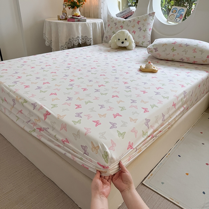 91家纺网 家纺一手货源 找家纺 十一家居 2025新款ins韩系卡通印花亲肤水洗棉床笠 彩蝶之舞