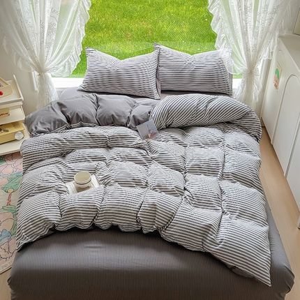 王朝国际 2026新款直播热款有氧提花有氧双层纱碎花单被套 黑条