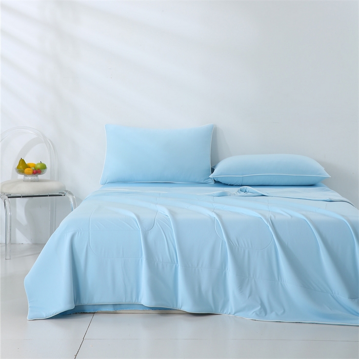 91家纺网 家纺一手货源 找家纺 小禹仔 2025新款母婴级水洗硅胶夏被夏凉被子被芯 浅蓝