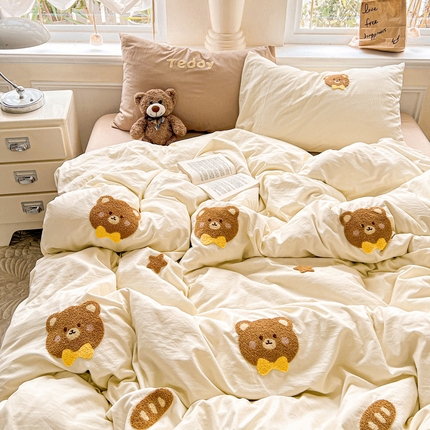 91家纺网 家纺一手货源 找家纺 海岛哥哥 2025新款云柔棉毛巾绣 四件套 毛巾绣-面包小熊